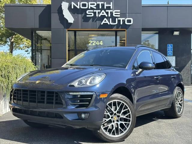 2017 Porsche Macan Standard