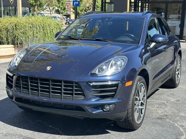 2017 Porsche Macan Standard