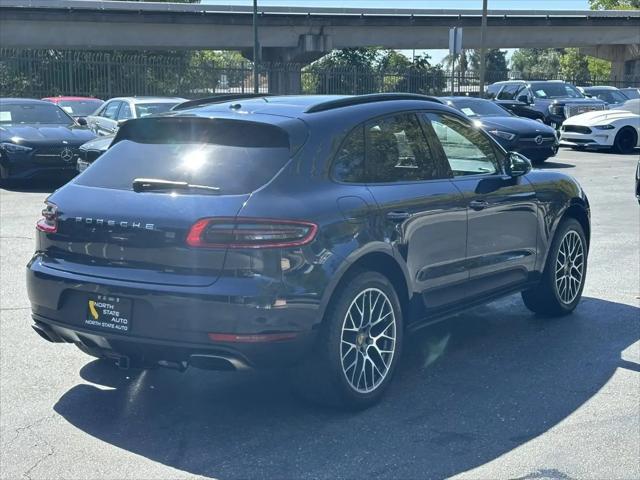 2017 Porsche Macan Standard
