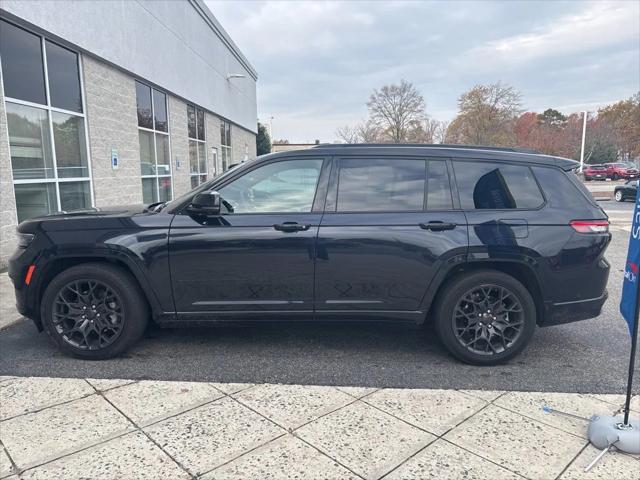 2023 Jeep Grand Cherokee L Summit Reserve 4x4 2023 Jeep Grand Cherokee L Summit Reserve 4x4