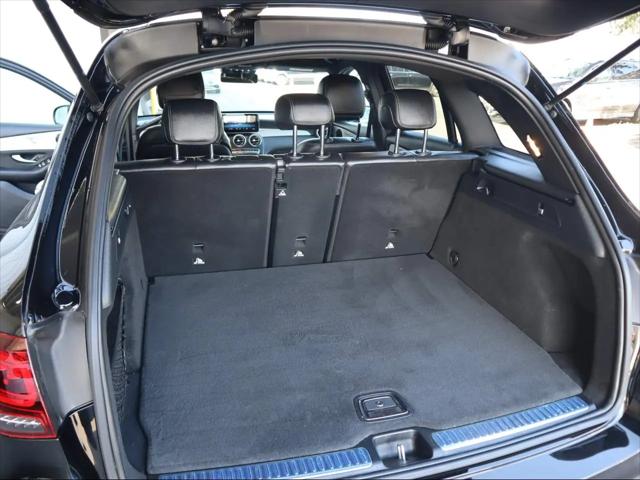 2022 Mercedes-Benz GLC SUV