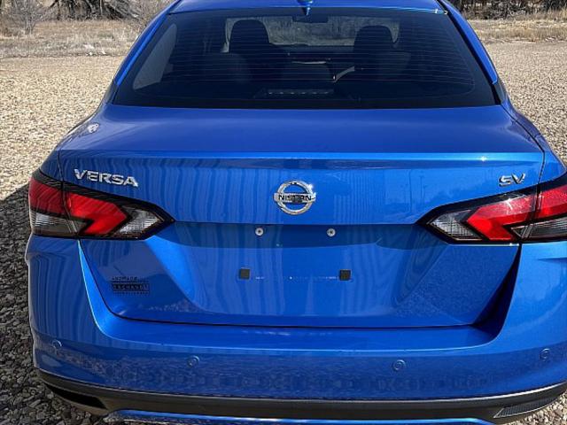 2021 Nissan Versa SV Xtronic CVT