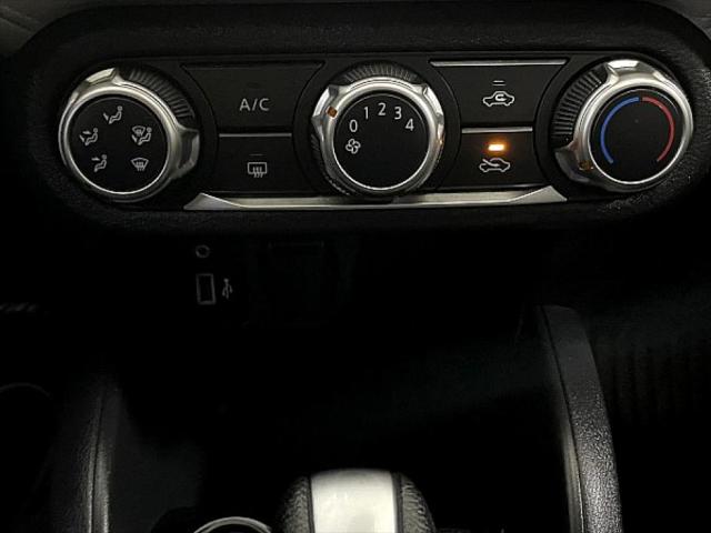 2021 Nissan Versa SV Xtronic CVT