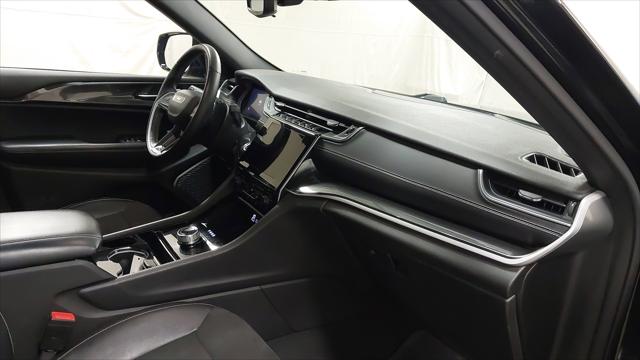 2022 Jeep Grand Cherokee L Altitude 4x4