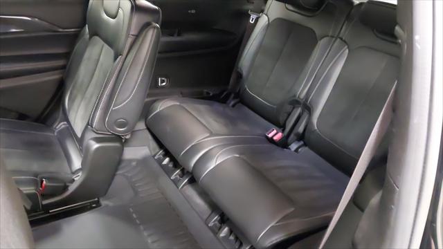 2022 Jeep Grand Cherokee L Altitude 4x4