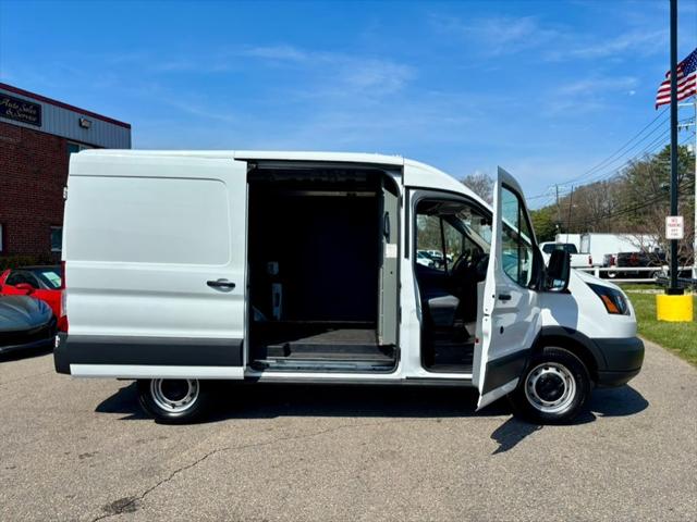 2018 Ford Transit T-250 130" Med Rf 9000 GVWR Sliding RH Dr