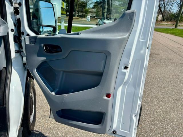 2018 Ford Transit T-250 130" Med Rf 9000 GVWR Sliding RH Dr