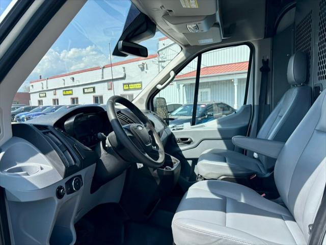 2018 Ford Transit T-250 130" Med Rf 9000 GVWR Sliding RH Dr