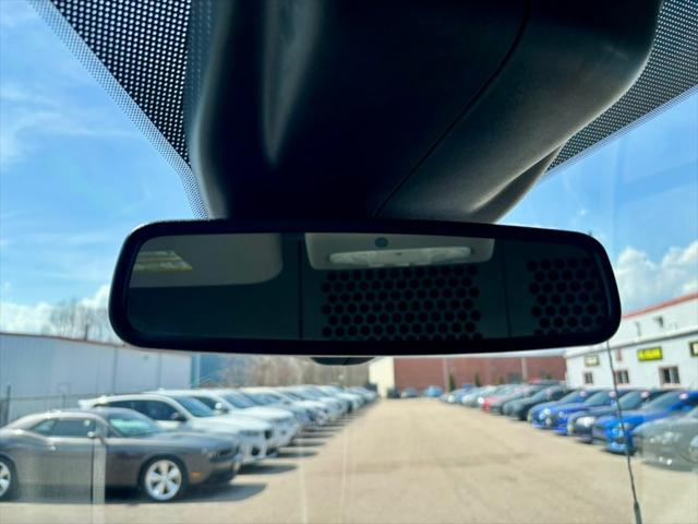 2018 Ford Transit T-250 130" Med Rf 9000 GVWR Sliding RH Dr