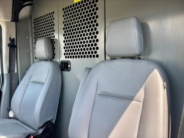 2018 Ford Transit T-250 130" Med Rf 9000 GVWR Sliding RH Dr