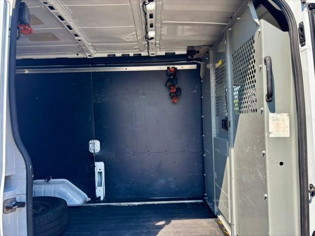 2018 Ford Transit T-250 130" Med Rf 9000 GVWR Sliding RH Dr