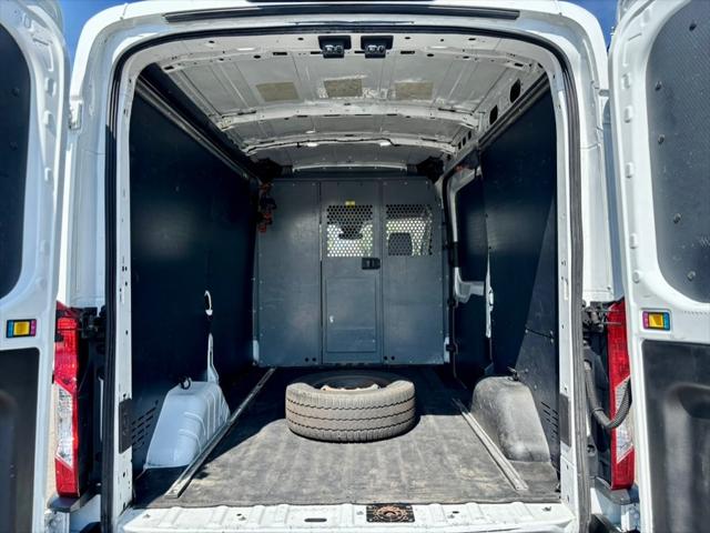 2018 Ford Transit T-250 130" Med Rf 9000 GVWR Sliding RH Dr