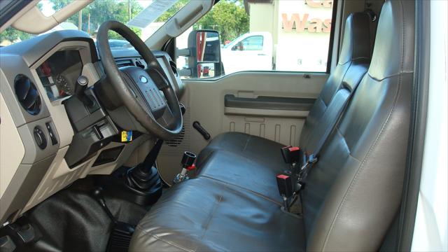 2010 Ford F-550 XL/XLT