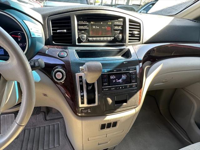 2012 Nissan Quest SV