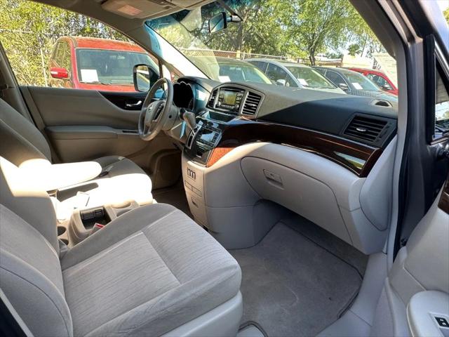 2012 Nissan Quest SV