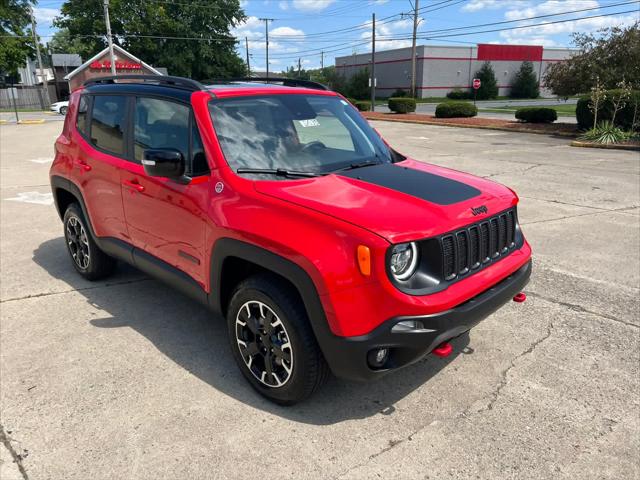 2023 Jeep Renegade RENEGADE TRAILHAWK 4X4