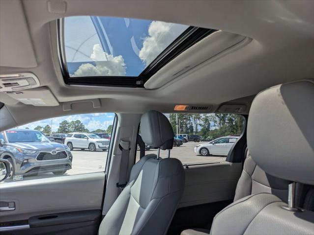 2022 Toyota Sienna XLE