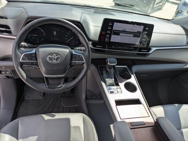 2022 Toyota Sienna XLE