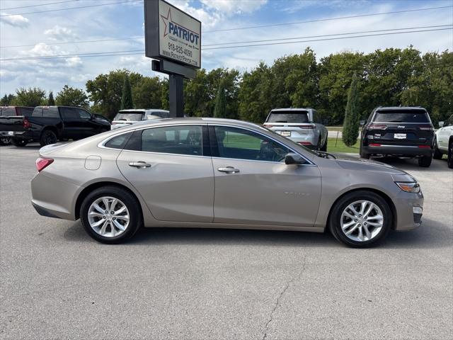 2022 Chevrolet Malibu FWD LT