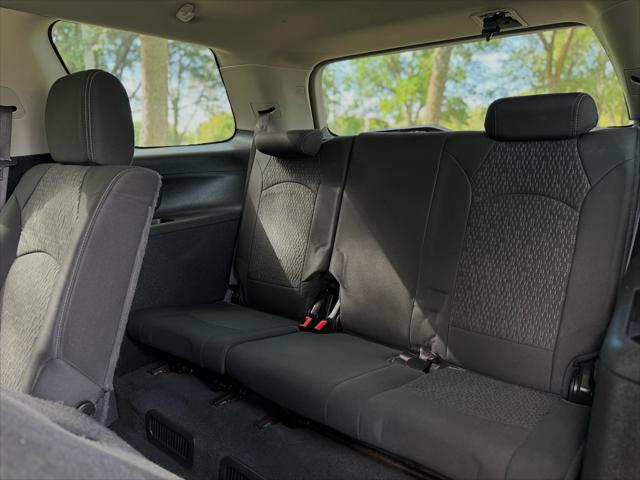 2013 GMC Acadia SLE-1