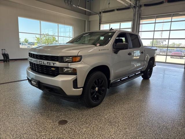 2021 Chevrolet Silverado 1500 4WD Crew Cab Short Bed Custom