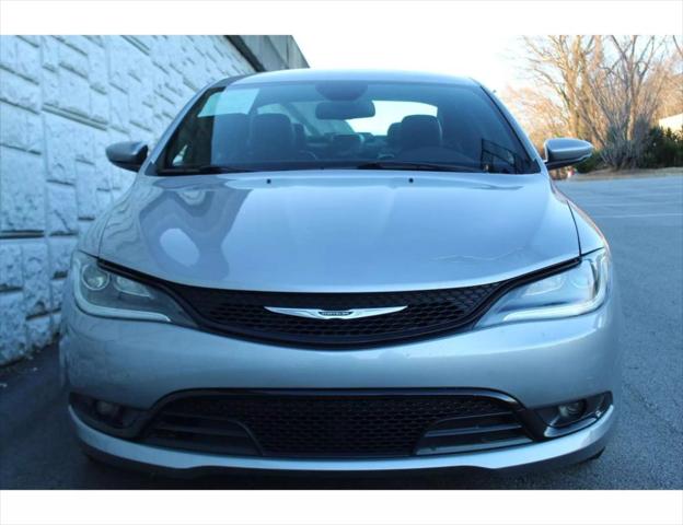 2016 Chrysler 200 S