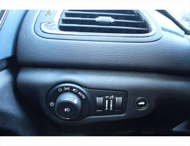 2016 Chrysler 200 S