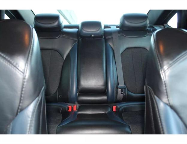 2016 Chrysler 200 S