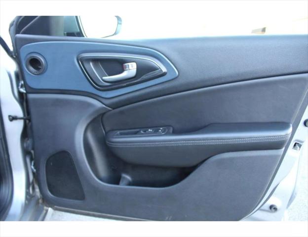 2016 Chrysler 200 S