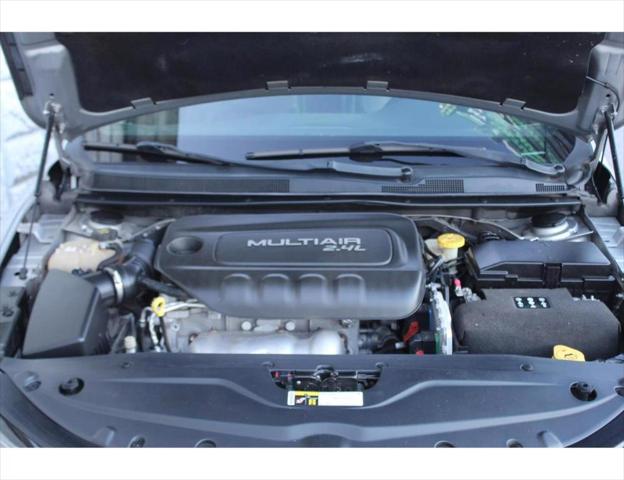 2016 Chrysler 200 S