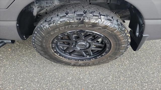 2021 Nissan Titan King Cab SV 4x2