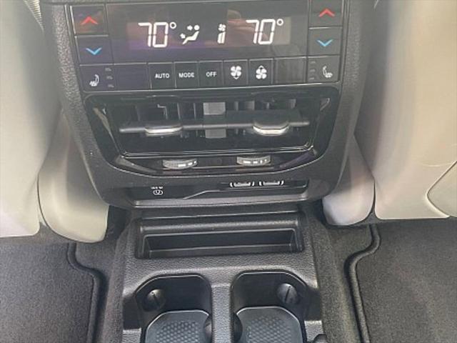 2022 Jeep Grand Cherokee L Overland 4x4