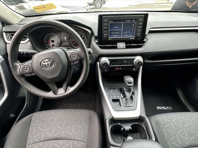 2021 Toyota RAV4 XLE [13]