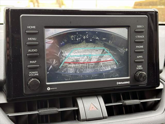 2021 Toyota RAV4 XLE [19]