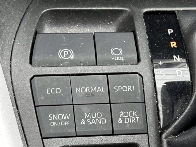 2021 Toyota RAV4 XLE [22]