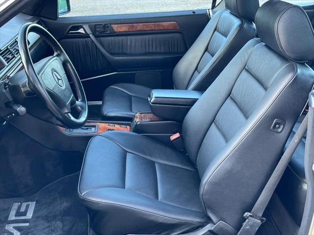 1990 Mercedes-Benz 300 Series 2dr Coupe 300CE