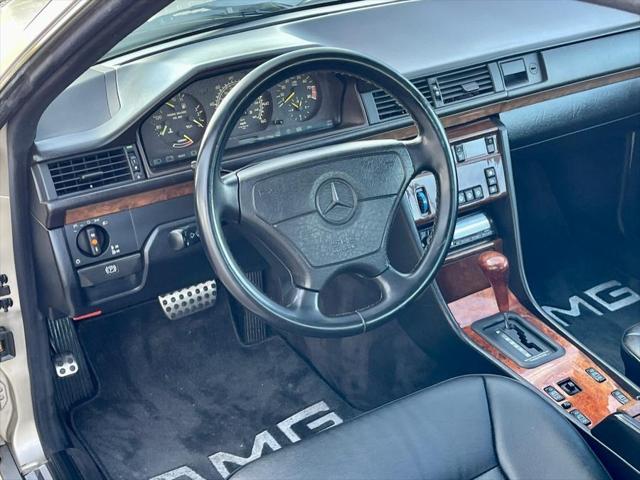 1990 Mercedes-Benz 300 Series 2dr Coupe 300CE
