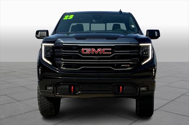 2023 GMC Sierra 1500 4WD Crew Cab Short Box AT4