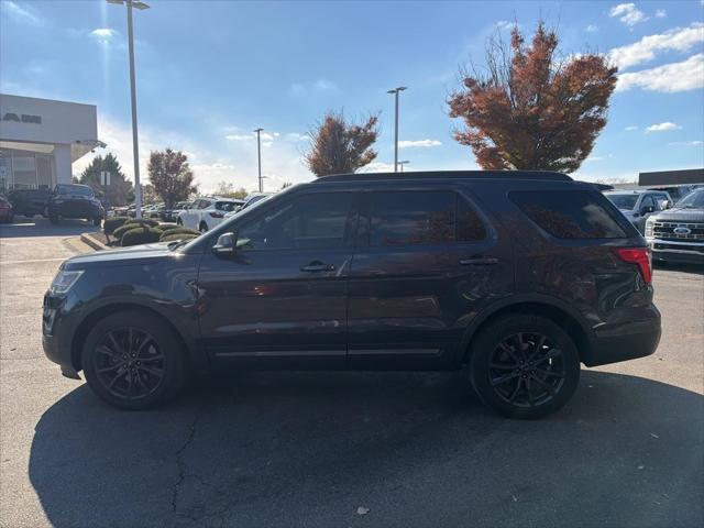 2017 Ford Explorer XLT 2017 Ford Explorer XLT