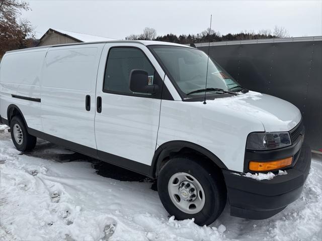 2022 Chevrolet Express Cargo RWD 2500 Extended Wheelbase WT 2022 Chevrolet Express Cargo RWD 2500 Extended Wheelbase WT