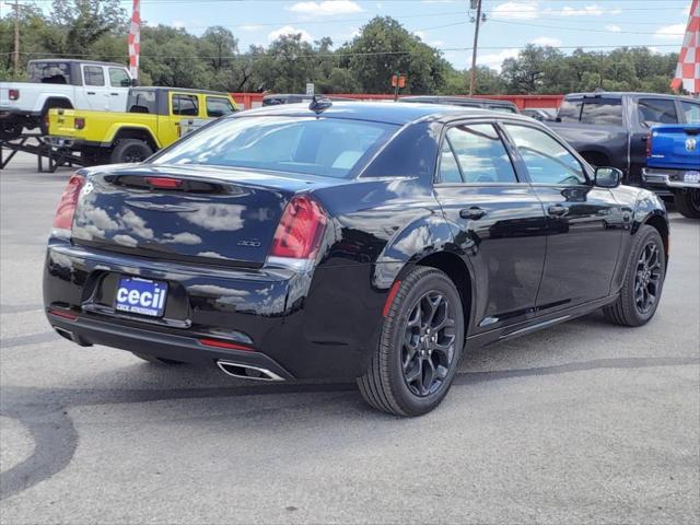 2023 Chrysler Chrysler 300 300 TOURING L AWD