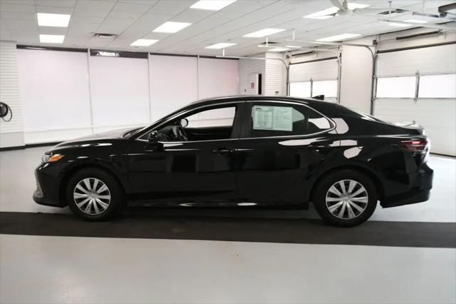 2022 Toyota Camry LE Hybrid