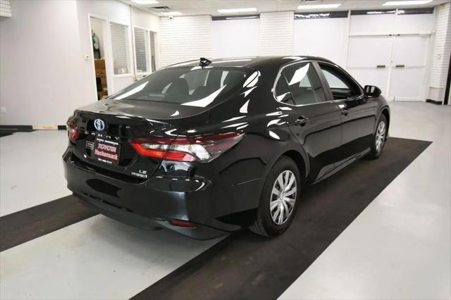 2022 Toyota Camry LE Hybrid