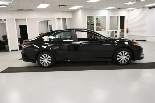 2022 Toyota Camry LE Hybrid
