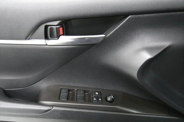2022 Toyota Camry LE Hybrid