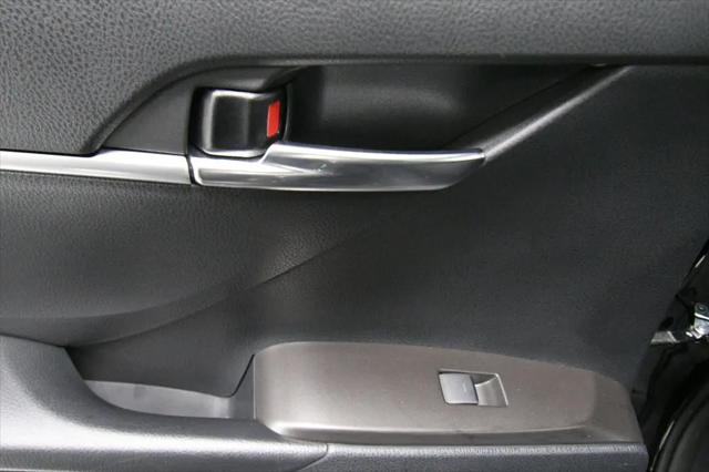 2022 Toyota Camry LE Hybrid