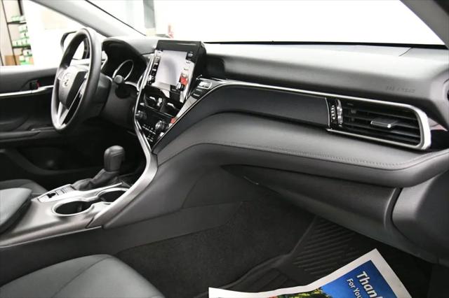 2022 Toyota Camry LE Hybrid