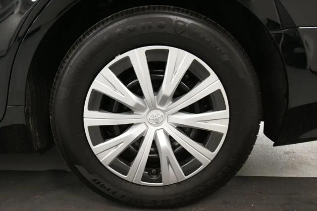 2022 Toyota Camry LE Hybrid