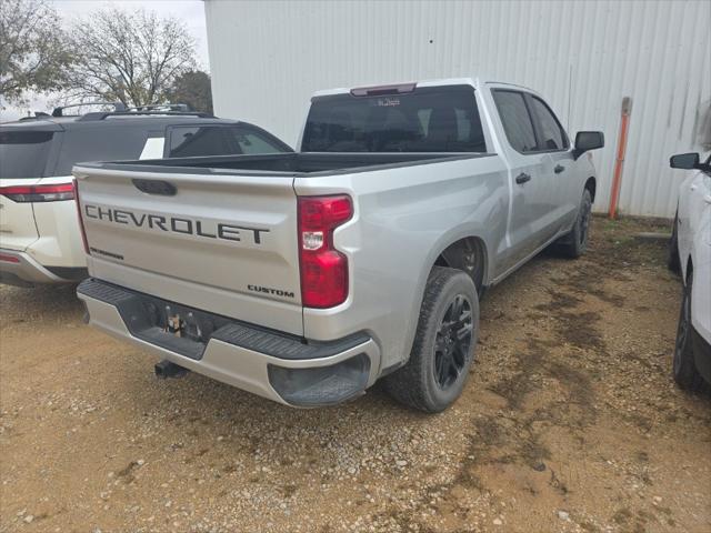 2022 Chevrolet Silverado 1500 2WD Crew Cab Short Bed Custom 2022 Chevrolet Silverado 1500 2WD Crew Cab Short Bed Custom