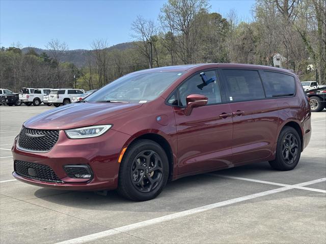 2022 Chrysler Pacifica Hybrid Touring L
